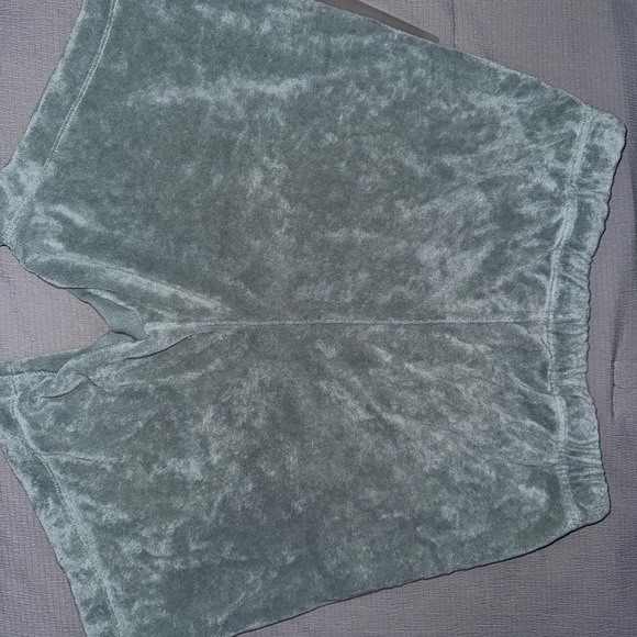 SYCAMORE GREE ESSENTIALS MES SHORTS EXTRA SMALL BRAND NEW - Picture 3 of 3